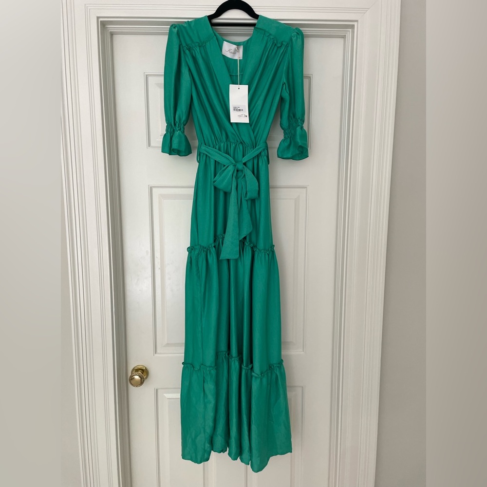 Flowy, Green NEW Long Dress with Puff Sleeves